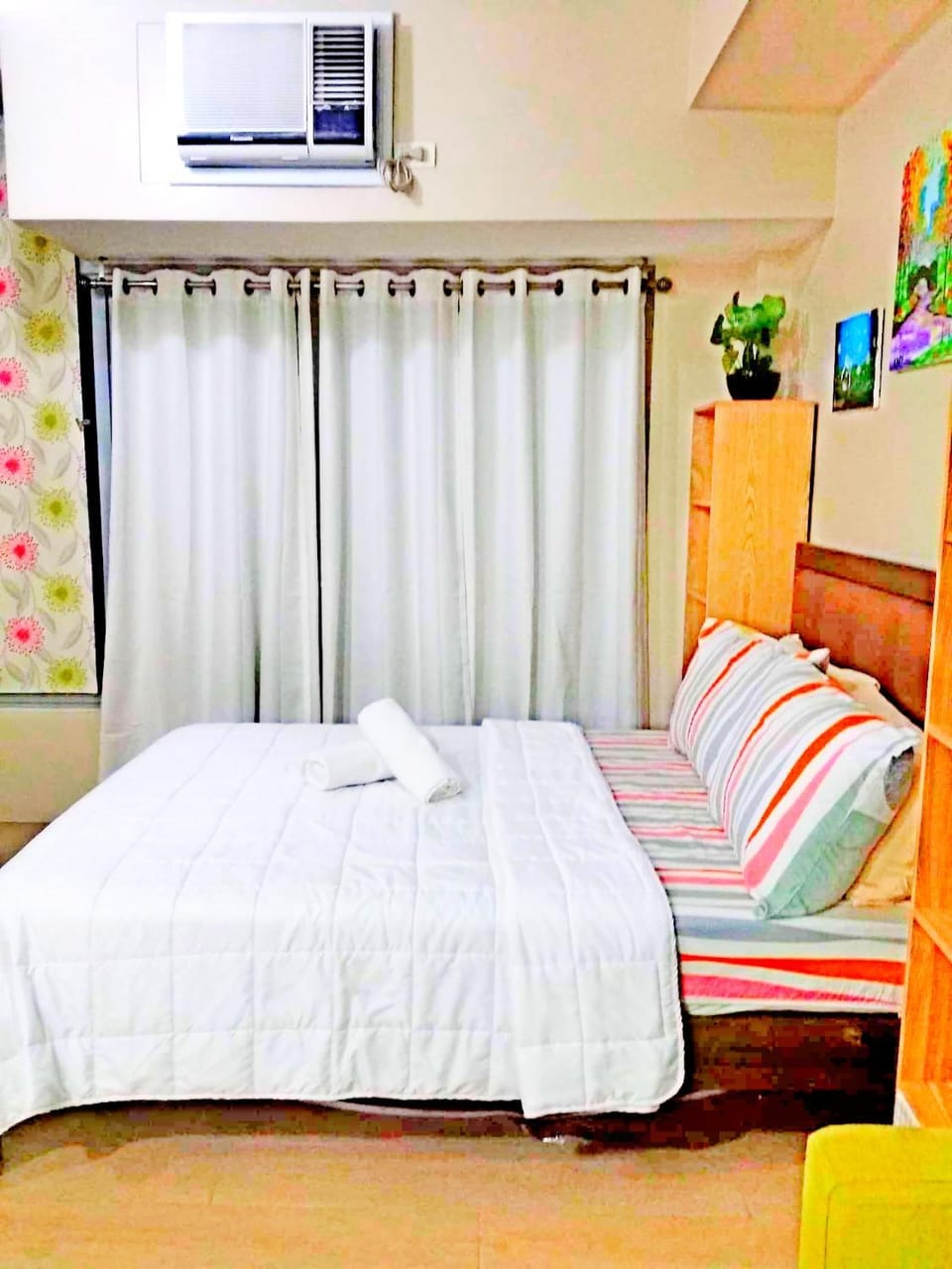 Bed, Bedroom, air conditioner