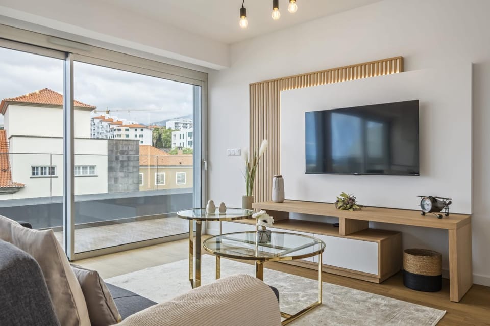 Communal lounge/ TV room, Living room