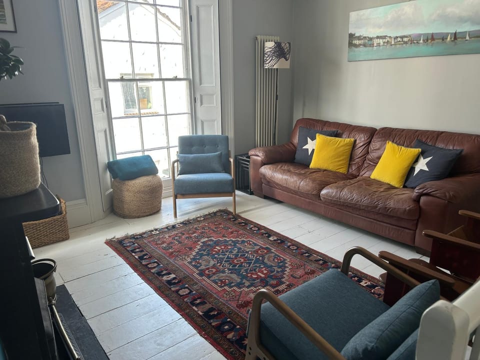 TV and multimedia, Lounge or bar, Seating area
