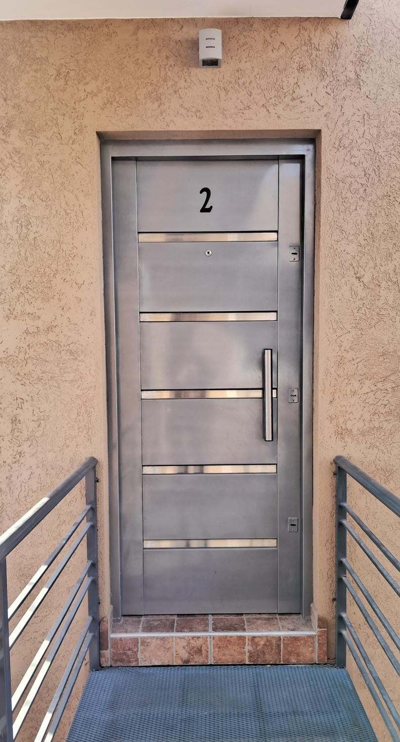 Facade/entrance, Lobby or reception