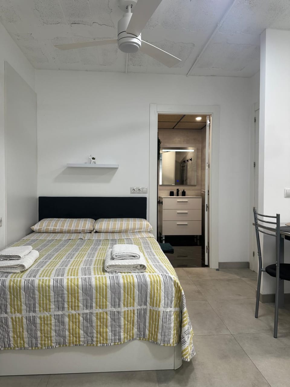 Loft Emma Apartment in Alicante