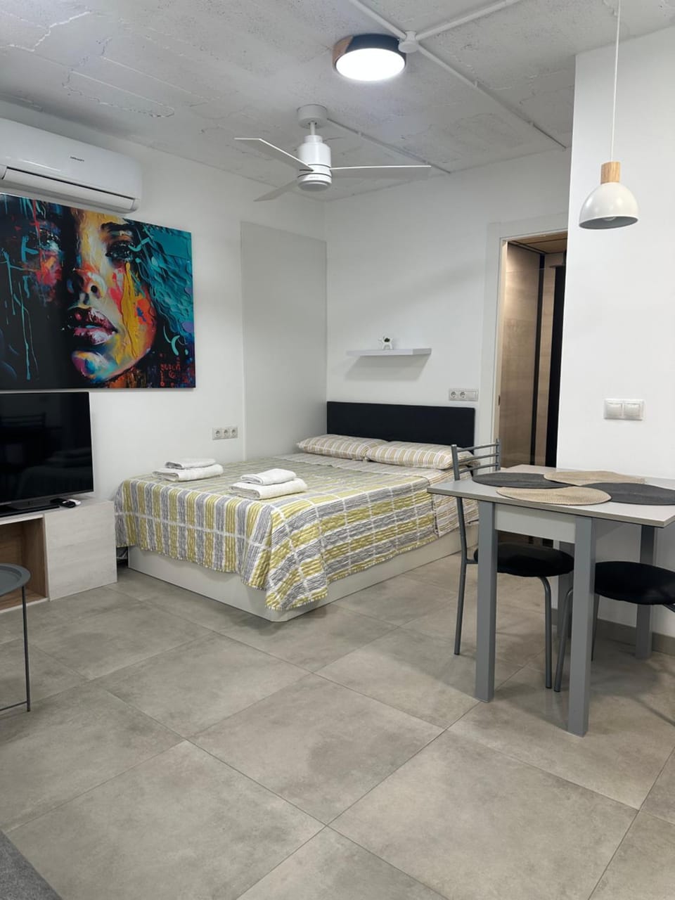 Loft Emma Apartment in Alicante