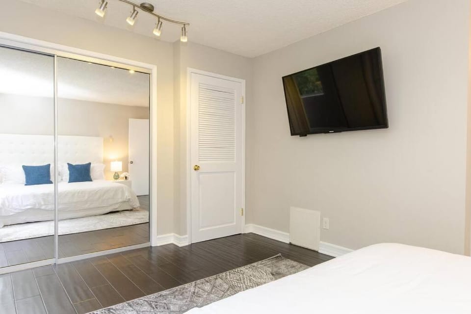 SURF-N-SAND 2-Bedrooms, MALIBU Apartment in Topanga