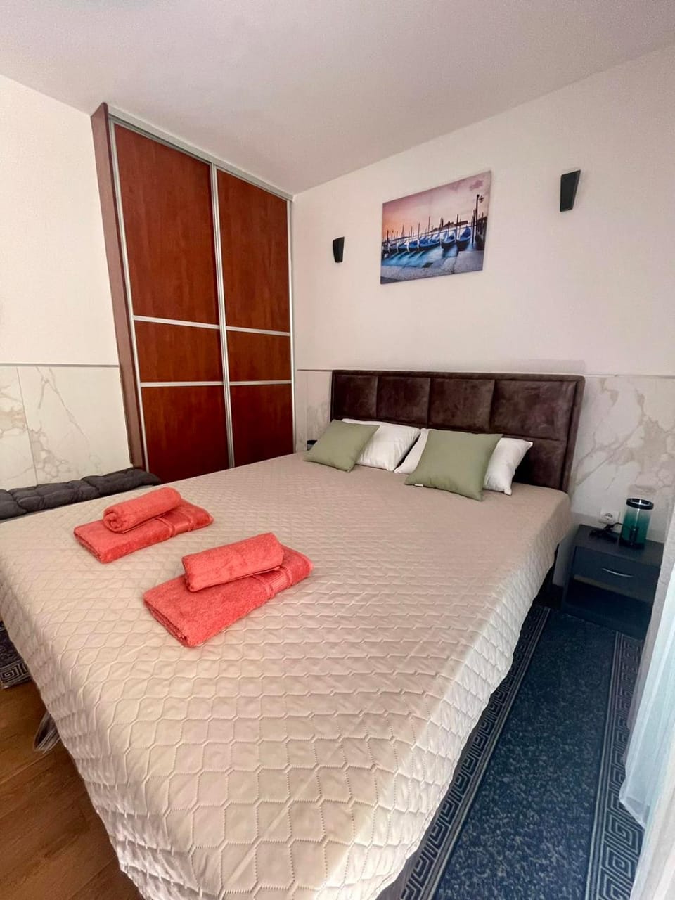 Bed, Photo of the whole room, Bedroom, towels, wardrobe