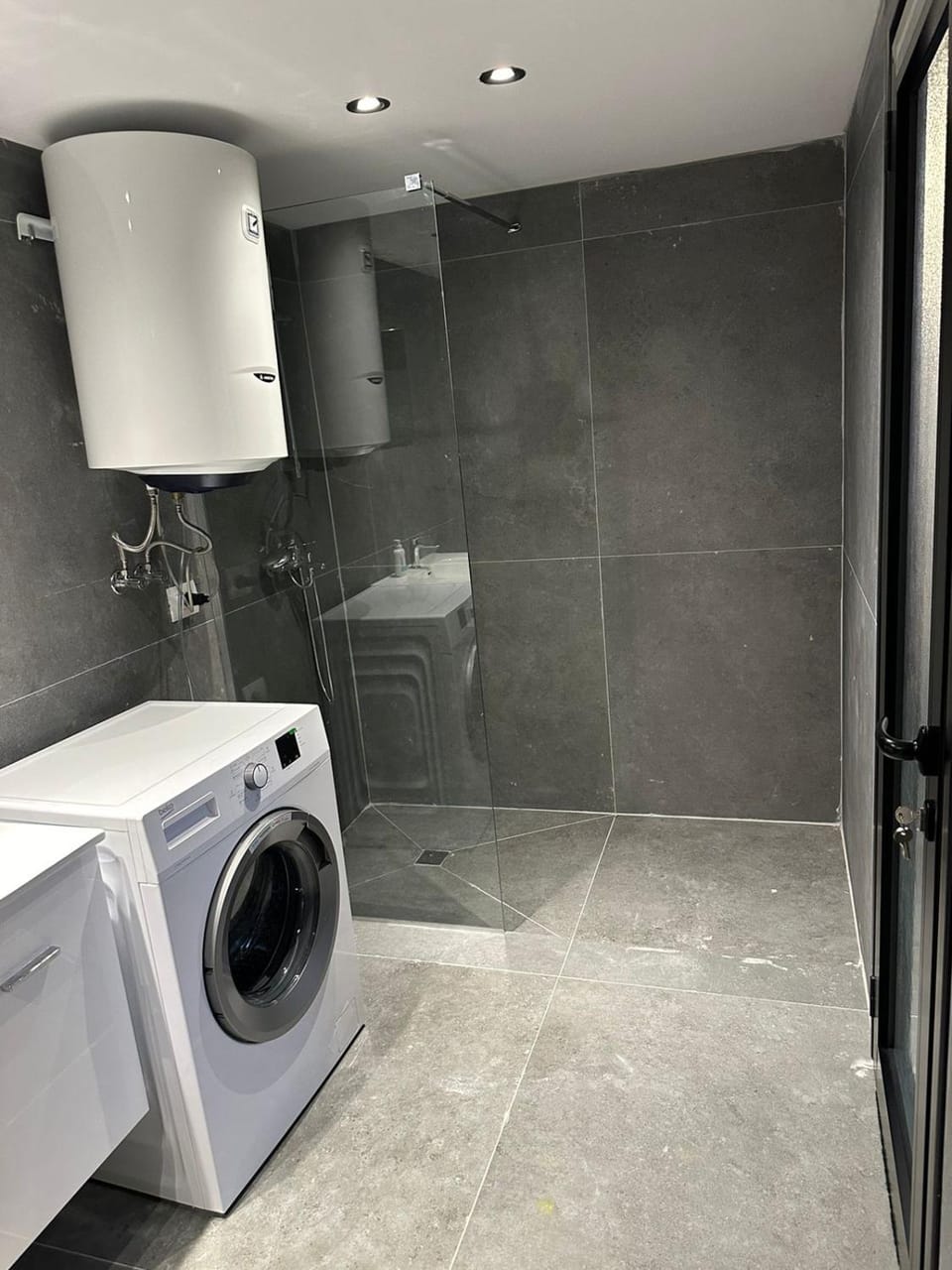 Shower, Bathroom, washing machine