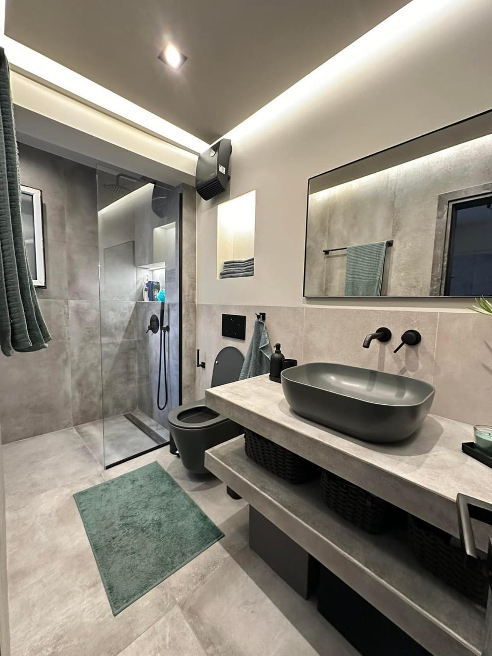 Shower, Bathroom, towels