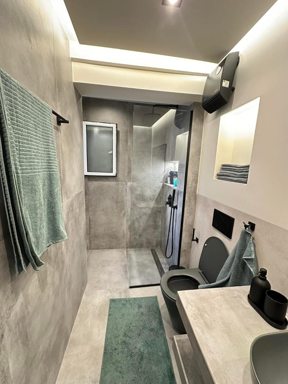 Shower, Bathroom