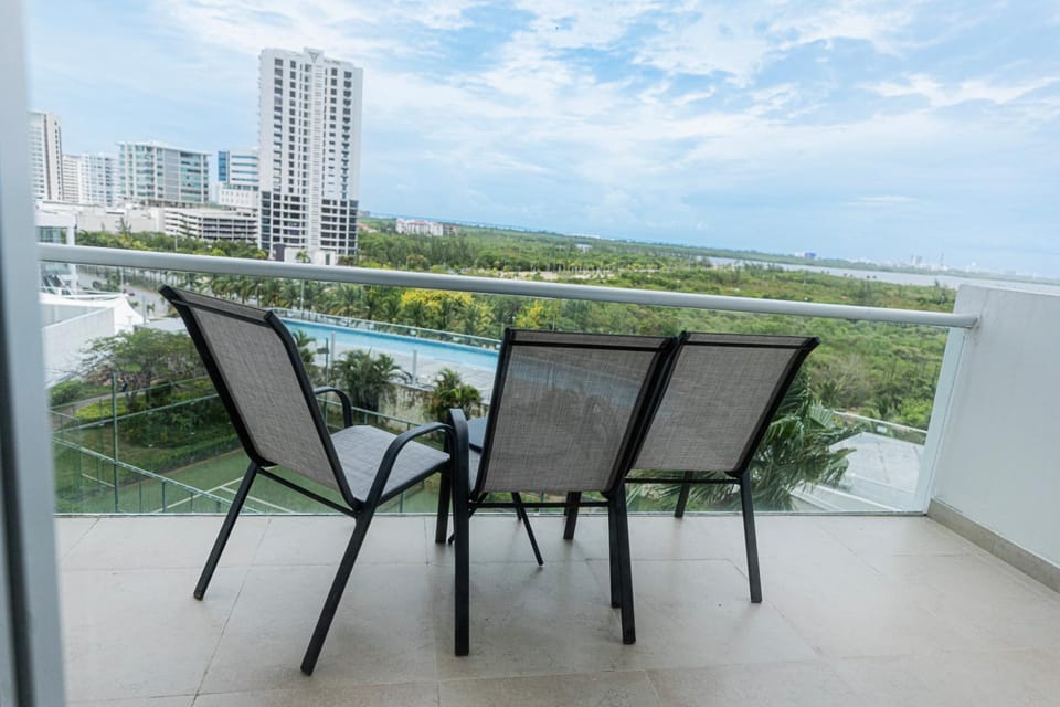 View (from property/room), Balcony/Terrace