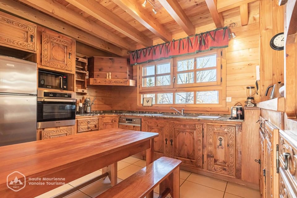 Chalet Snowstar - Chalet d'exception proche centre 10/14 personnes MAE-0411 Chalet in Piedmont
