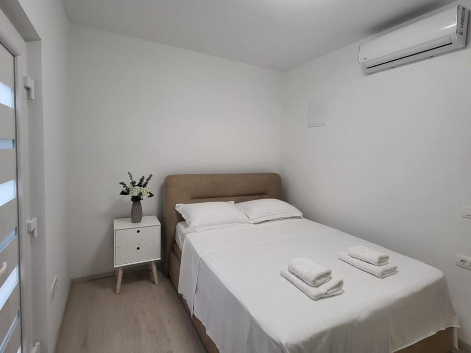 Room Natali with private bathroom and terrace Apartment in Zadar