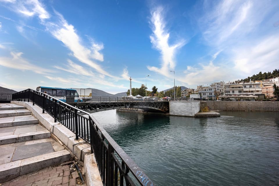 Nearby landmark, Day