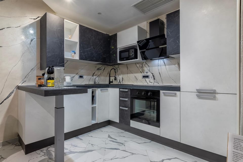 Kitchen or kitchenette, Living room