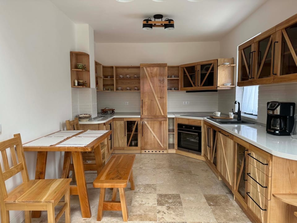 Kitchen or kitchenette, Dining area, dishwasher, oven, stove, toaster
