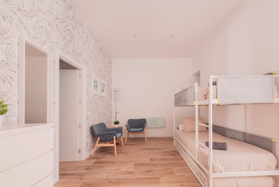Bed, Photo of the whole room, Bedroom, bunk bed