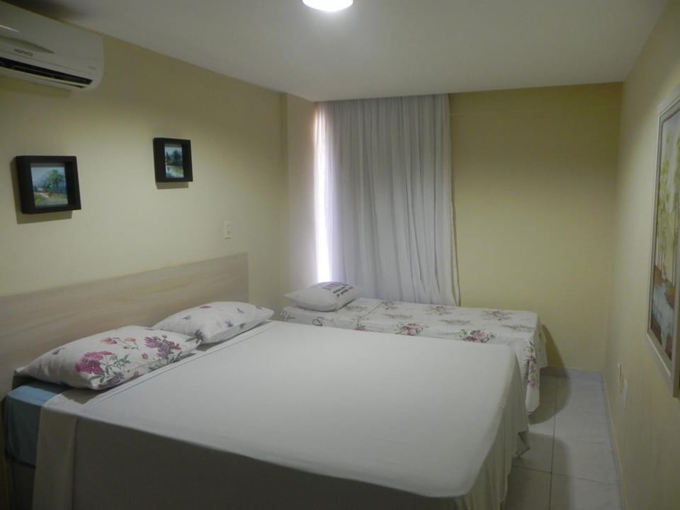 Bed, Photo of the whole room, Bedroom, air conditioner