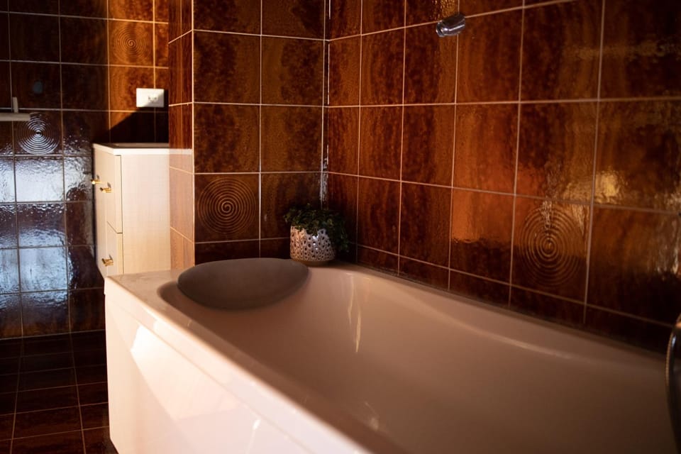Bathroom, Bath