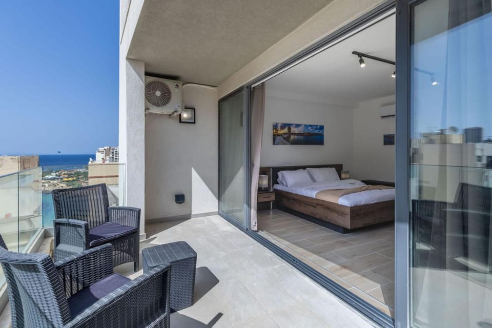 Patio, Day, View (from property/room), Balcony/Terrace, Sea view, sunbed