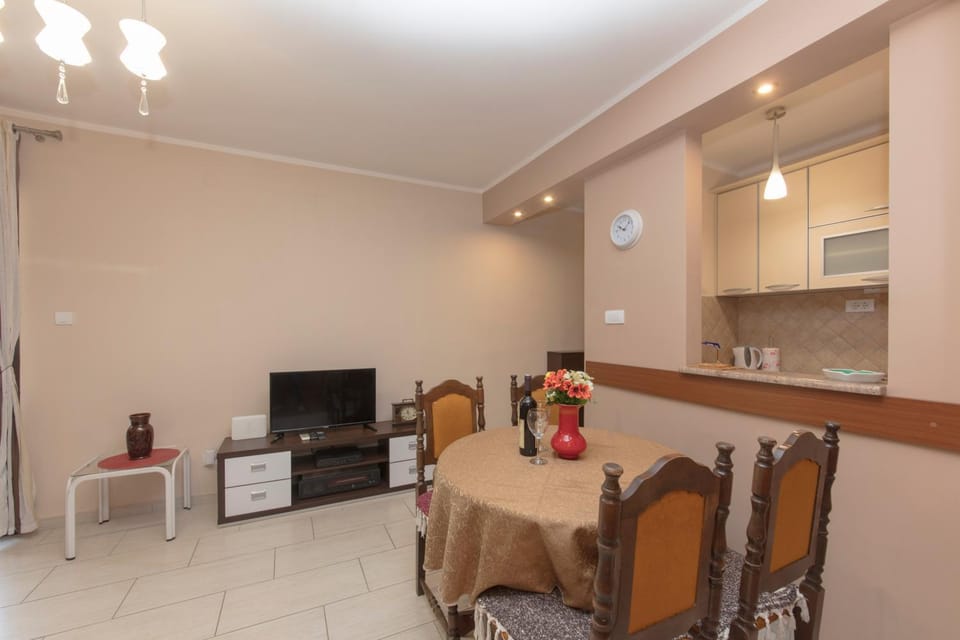 Andrea Beachside Apartment Apartment in Kotor Municipality