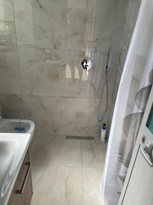 2 Bedroom flat Shengjin Apartment in Europe