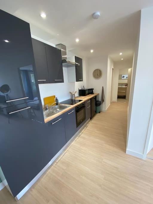 Kitchen or kitchenette, oven, stove
