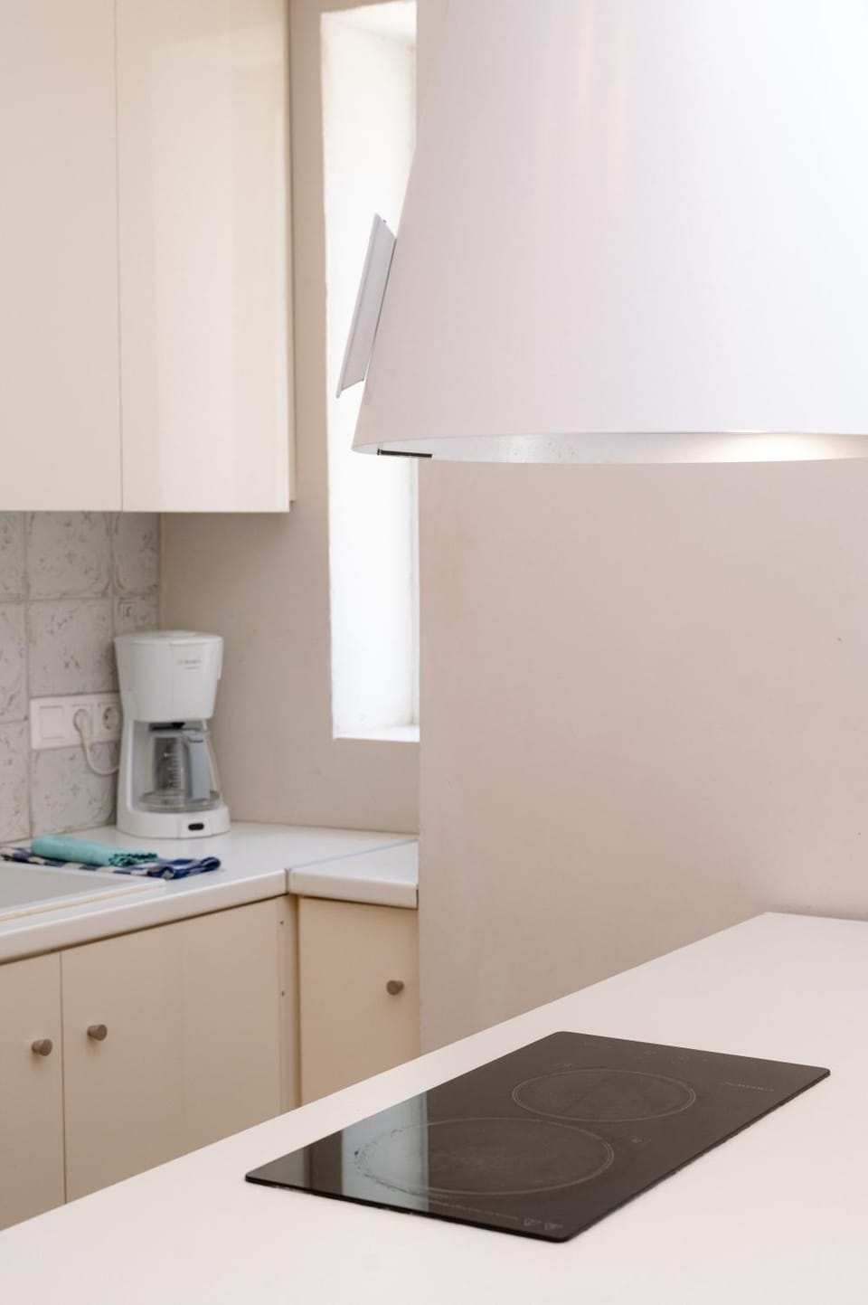Property building, Kitchen or kitchenette, minibar, stove