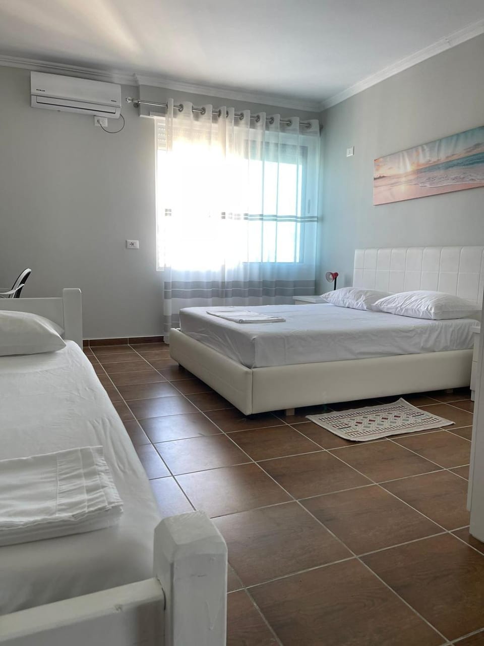 Bed, Bedroom, air conditioner