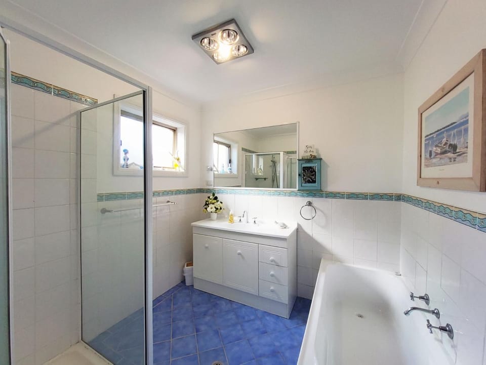 Blue Seas - Pet friendly with fire pit House in Culburra Beach