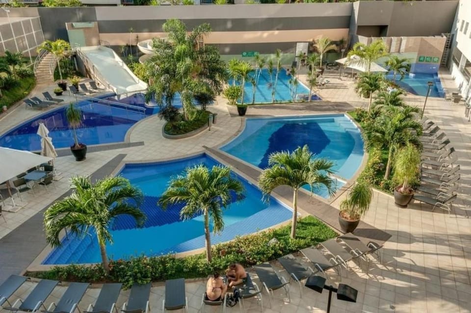 Apto com 3 Suítes, linda vista e ótima área de lazer - até 10 pessoas Apartment in State of Goiás