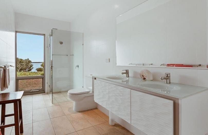 Toilet, Bathroom, Sea view