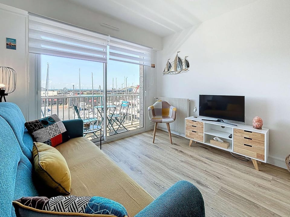 Appartement cosy avec balcon, port de Granville, 2 pers. - FR-1-361-550 Apartment in Granville