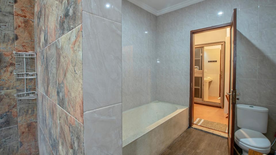 Toilet, Bathroom