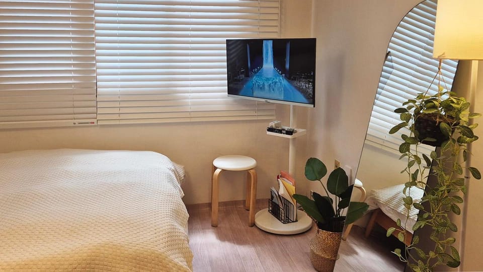 Communal lounge/ TV room, Bedroom