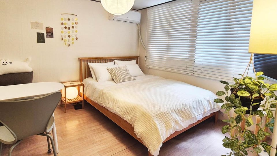 Dining area, Bedroom