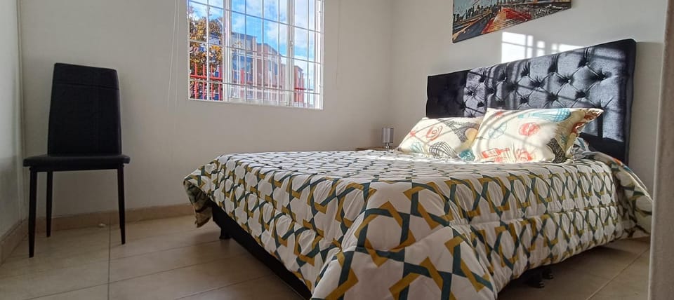MARAVILLOSO APARTAMENTO AMOBLADO EN CIUDAD SALITREe Apartment in Bogota