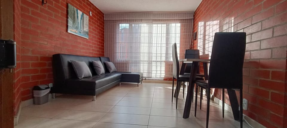 MARAVILLOSO APARTAMENTO AMOBLADO EN CIUDAD SALITREe Apartment in Bogota