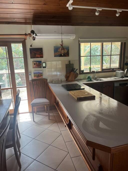 David's at Hillcrest House in Anglesea