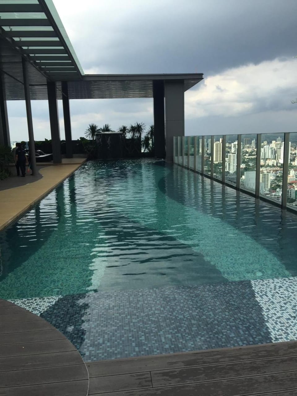 Urban Luxury One Bedroom Apartment in Bangkok