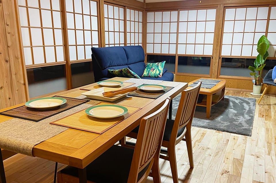 Living room, Dining area