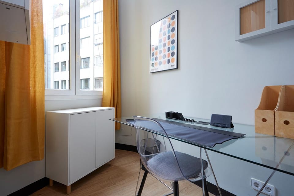 22DIA1087- New 2BR flat in the center! Apartment in Barcelona