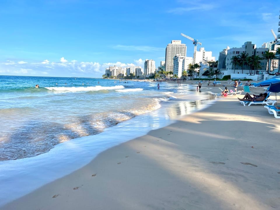 Apartment at heart of Condado with front view terrace Apartment in San Juan