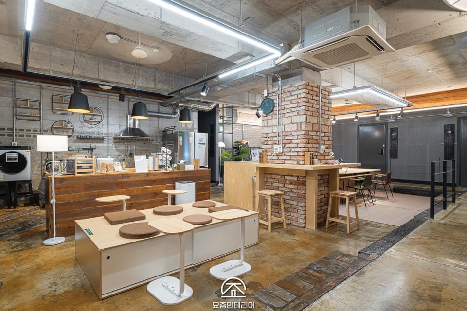Travel Light Hostel Hostel in Busan