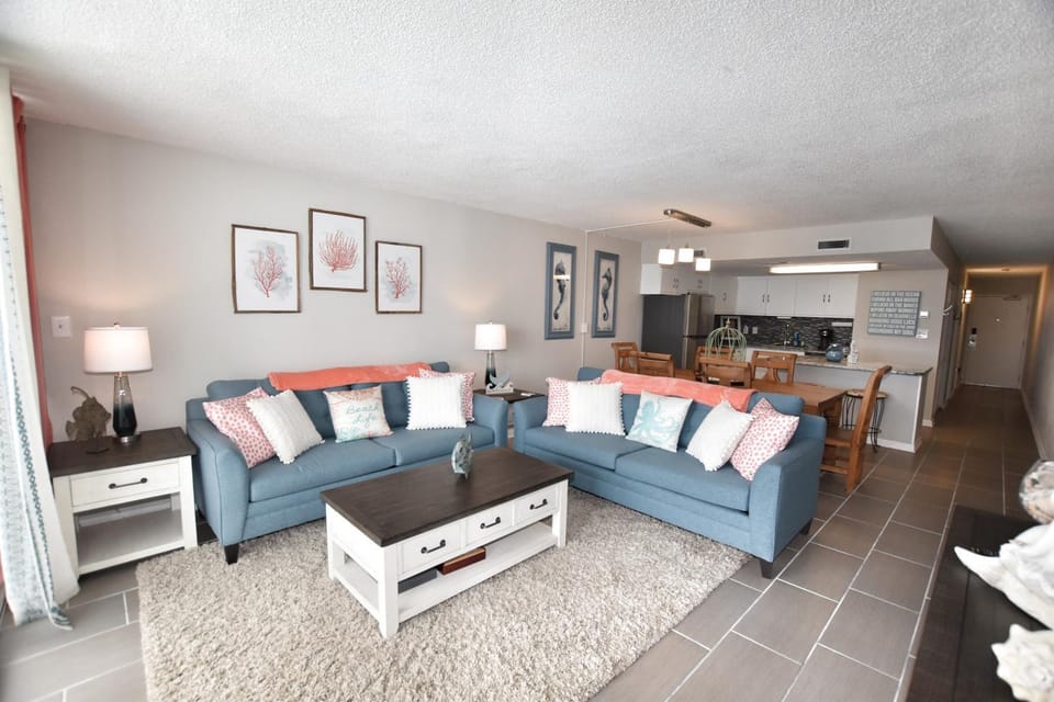 0704 Waters Edge Resort condo Apartment in Garden City