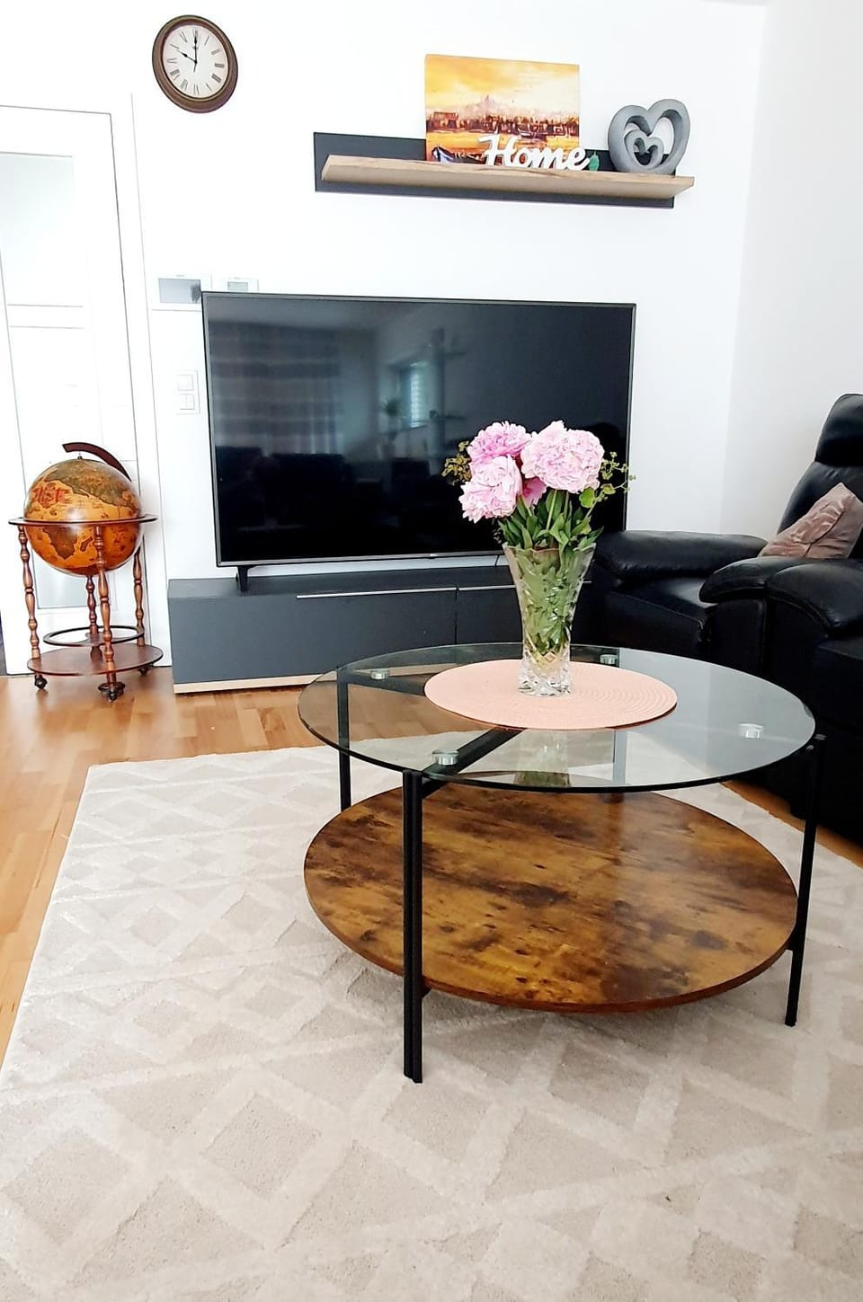 Property building, Living room
