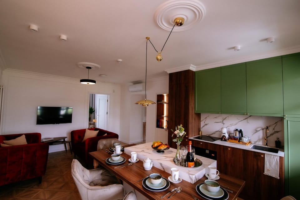 Apartamenty Chopina Stare Miasto Zamość, Prywatny Parking, Apartamenty Dwuosobowe, Apartamenty Czteroosobowe z Prywatną Sauną, Apartment in Poland
