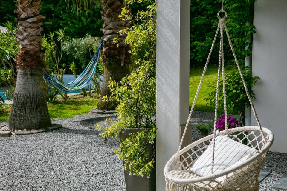 Garden, Garden view, sunbed