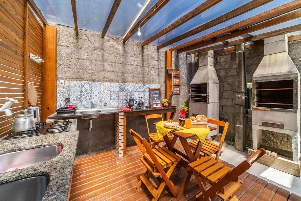 BBQ facilities, Communal kitchen