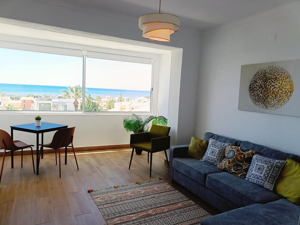 Living room, Sea view