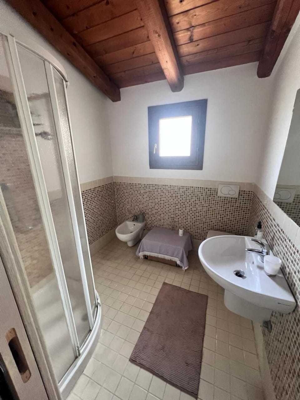 Bathroom, Living room