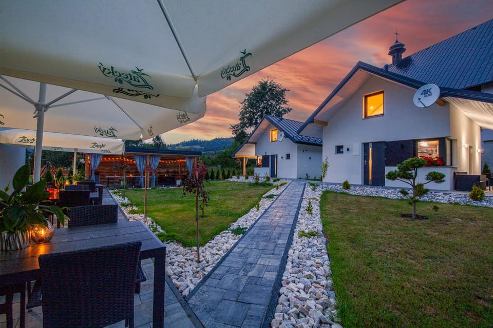 Property building, Garden, Garden view