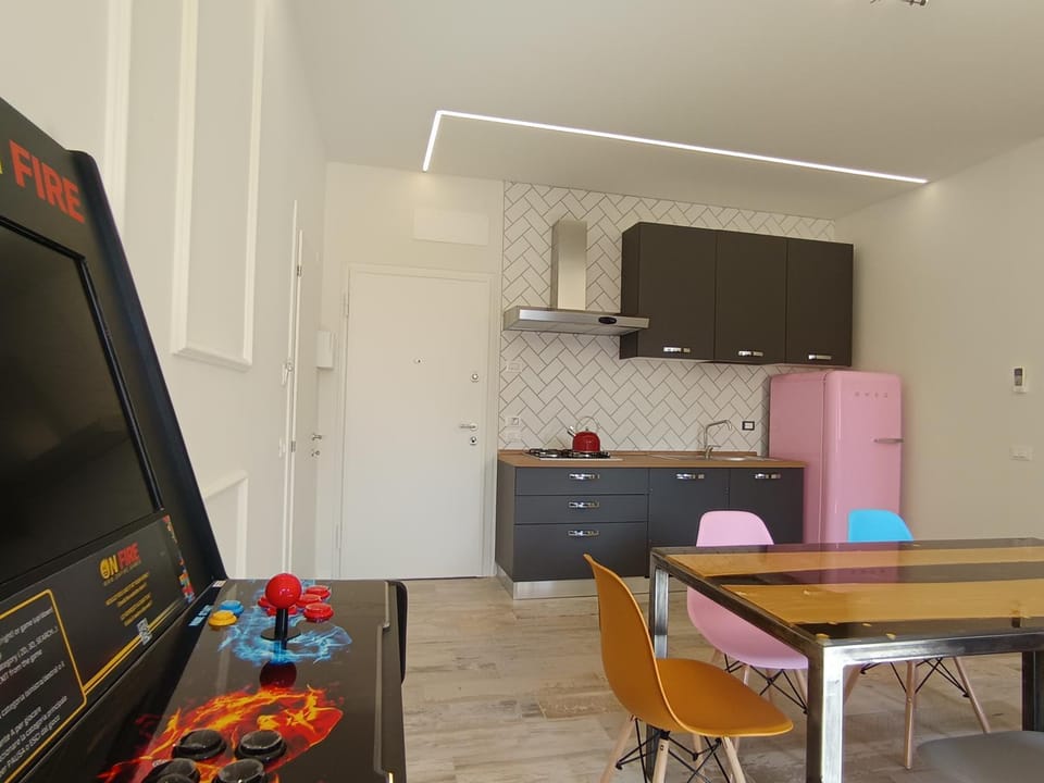 TV and multimedia, Kitchen or kitchenette, Dining area